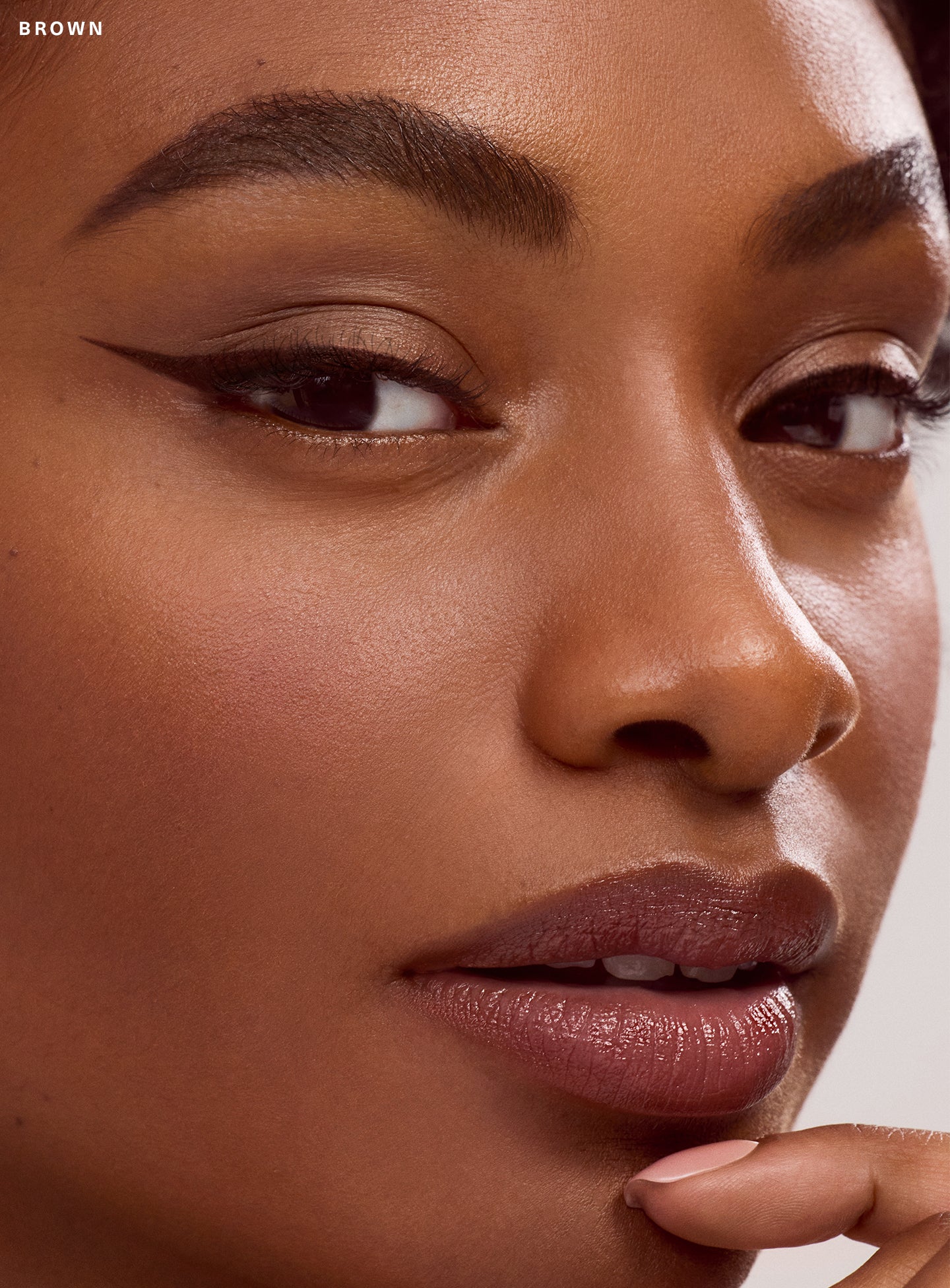 Perfect Strokes Matte Liquid Liner - Brown - Image 12