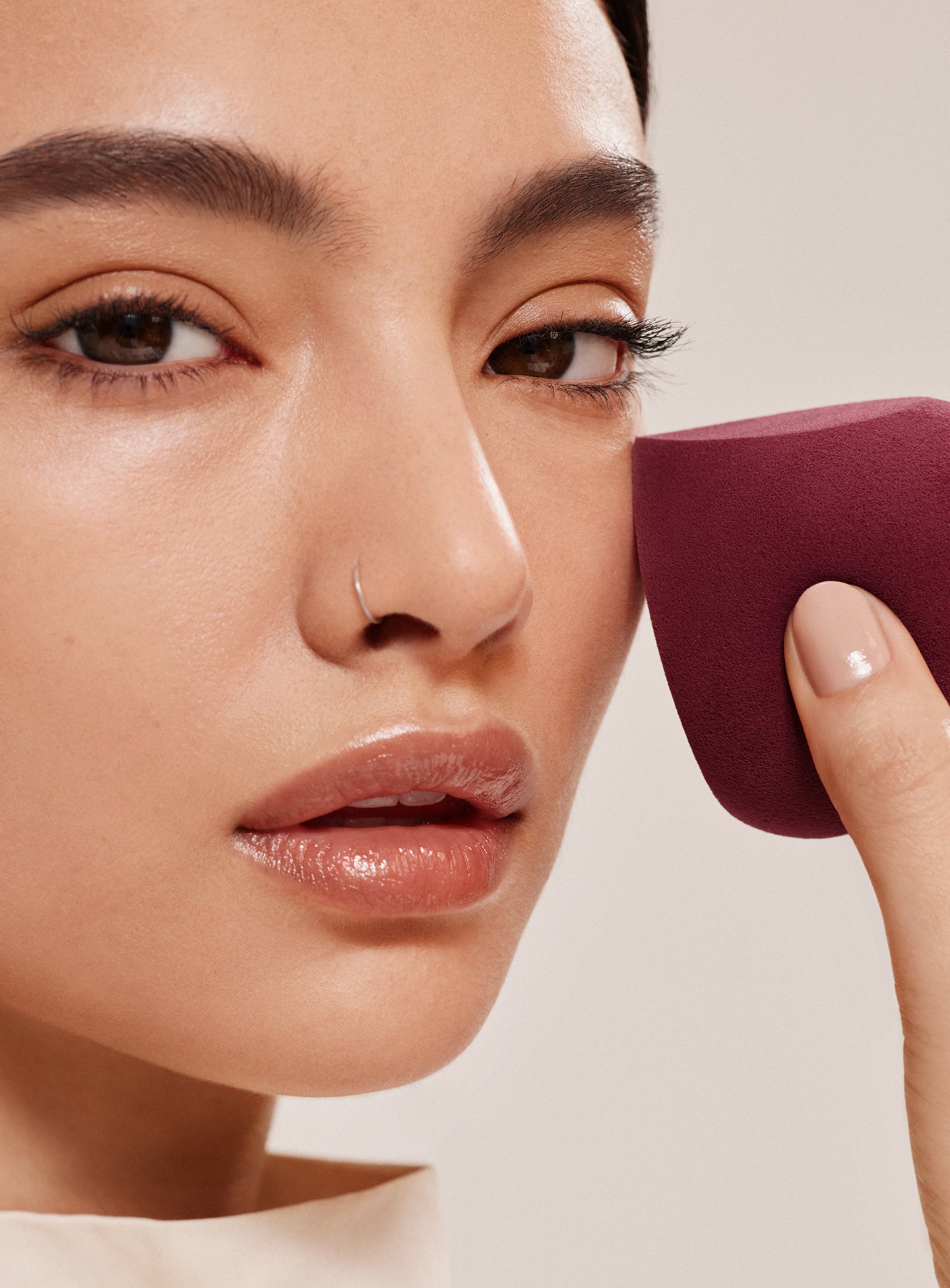 Soft Touch Makeup Blending Sponge - Image 3