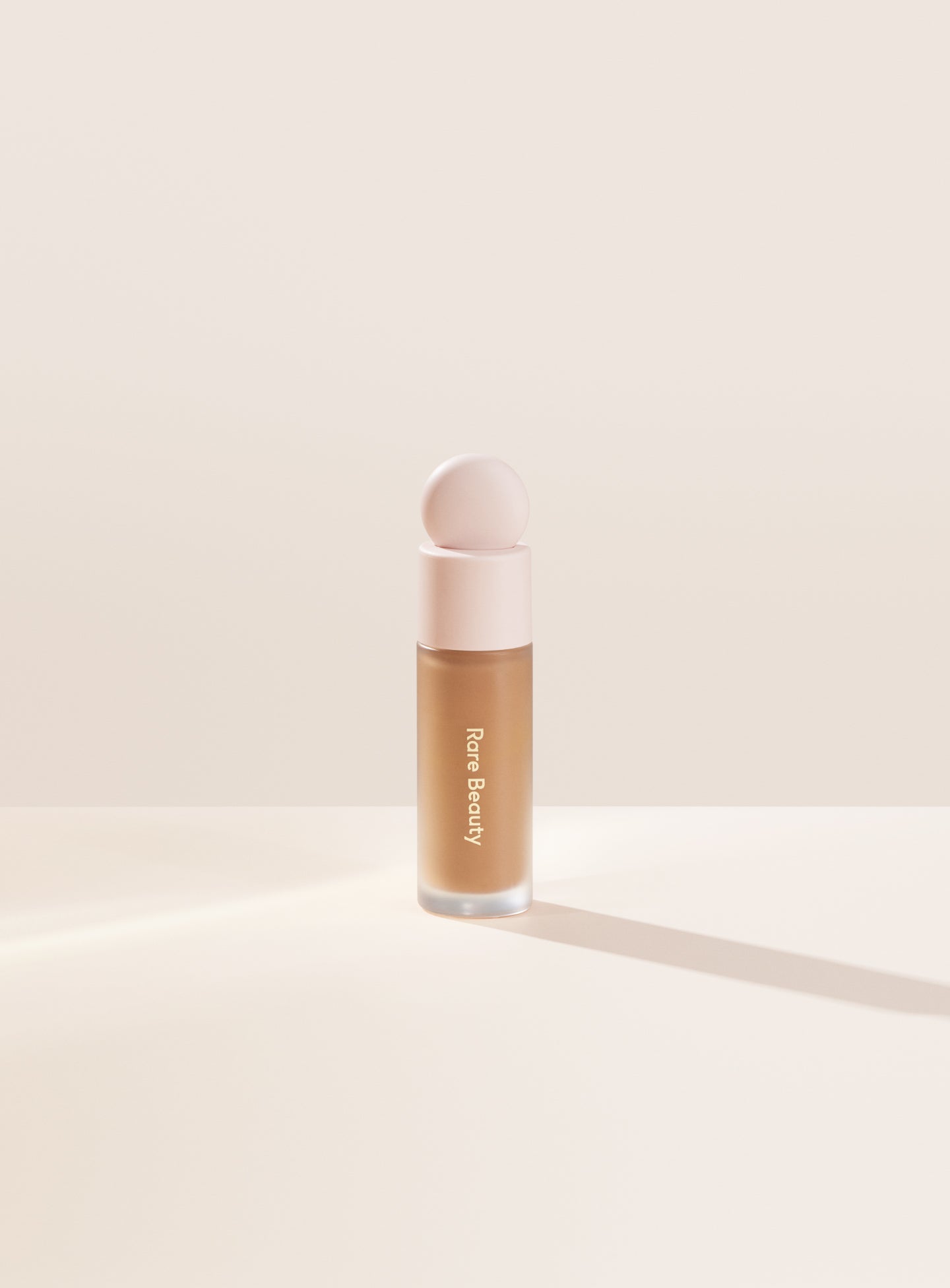 Liquid Touch Brightening Concealer - Image 22