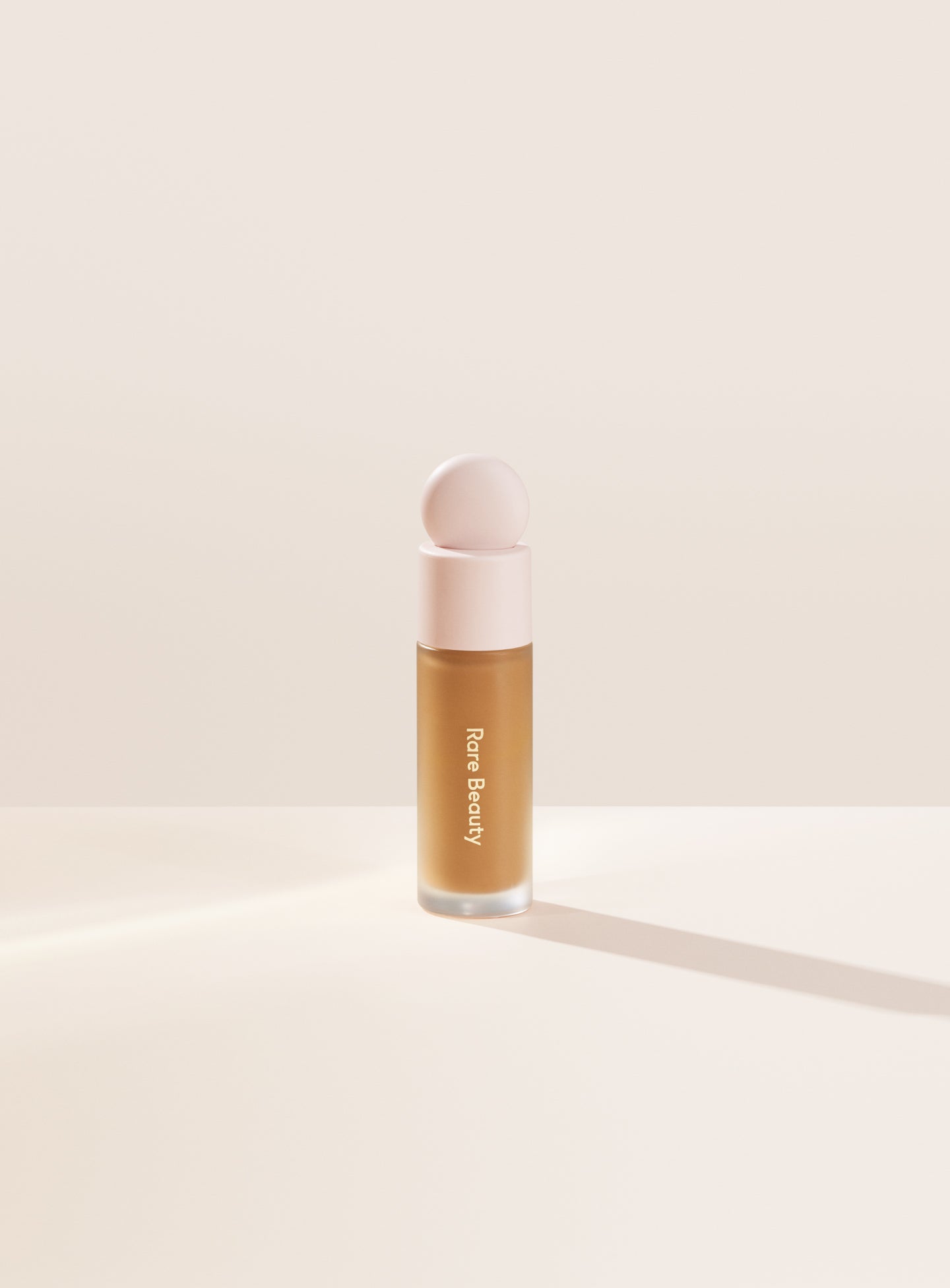 Liquid Touch Brightening Concealer - Image 27