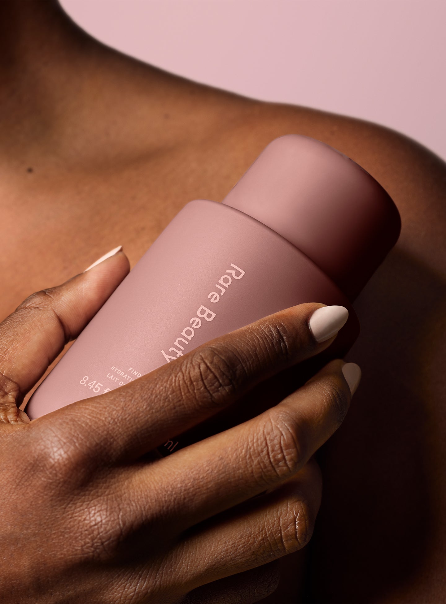 Find Comfort Hydrating Body Lotion - Image 2